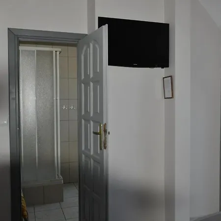 Pokoje Goscinne U Kasi Kolobrzeg Exterior photo
