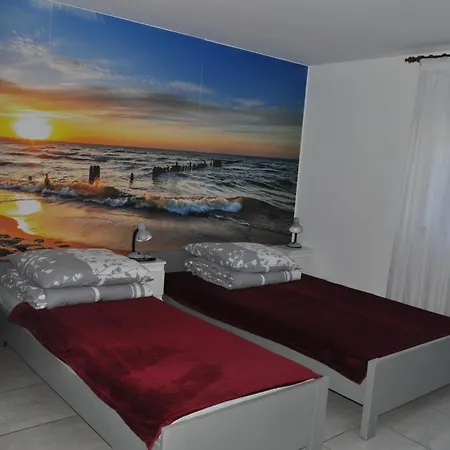 Pokoje Goscinne U Kasi Kolobrzeg Exterior photo
